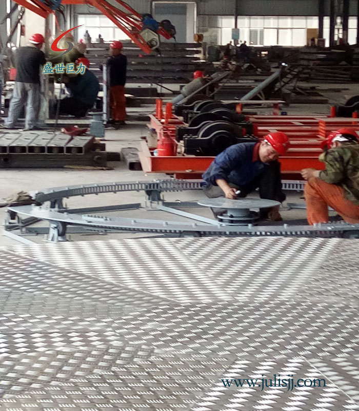 液壓升降平臺車間生產(chǎn)現(xiàn)場