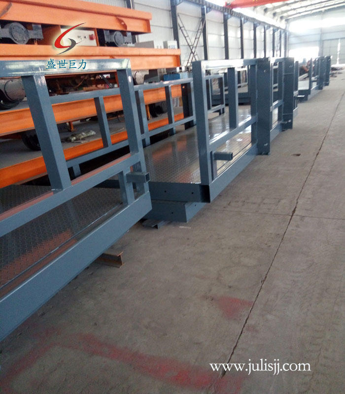 液壓升降平臺成品放置現(xiàn)場