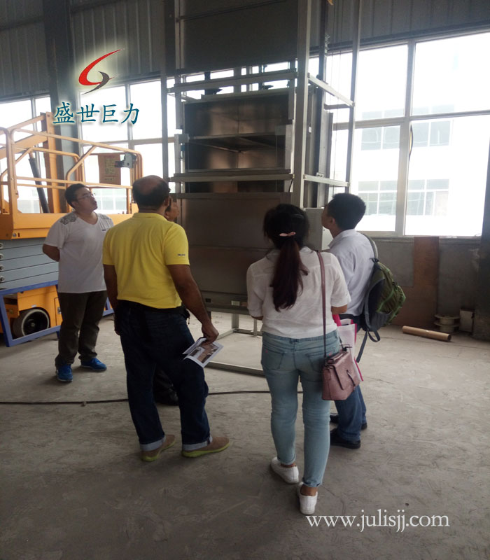 鋼絲繩電動(dòng)葫蘆傳菜機(jī)