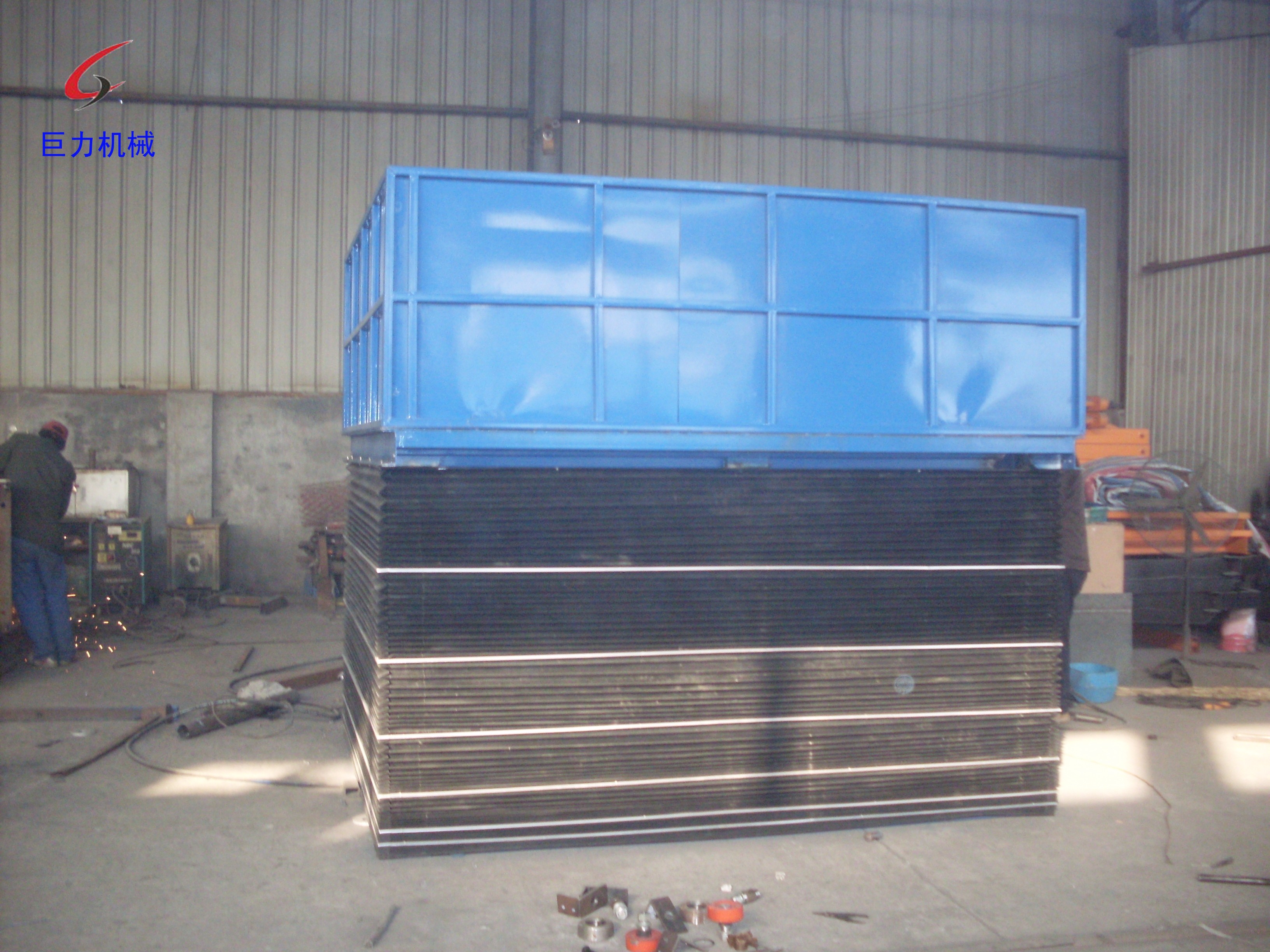 防塵液壓升降平臺(tái) 防塵液壓升降平臺(tái)